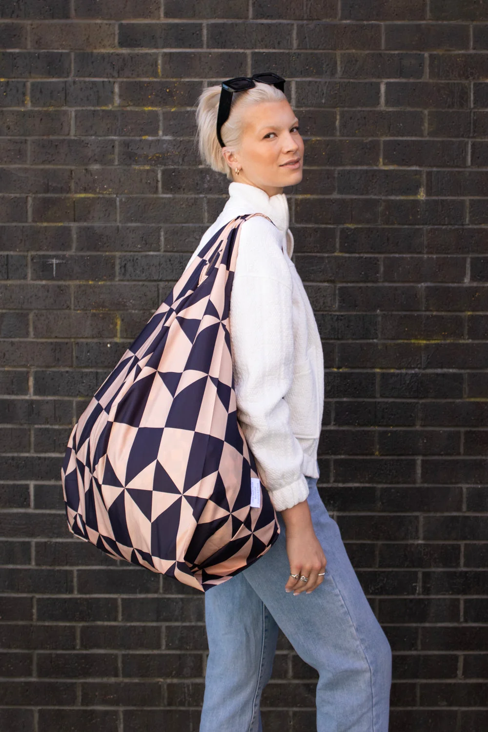 Kind Bag XL Bag Coffee, Detailansicht 2 | One Horizon