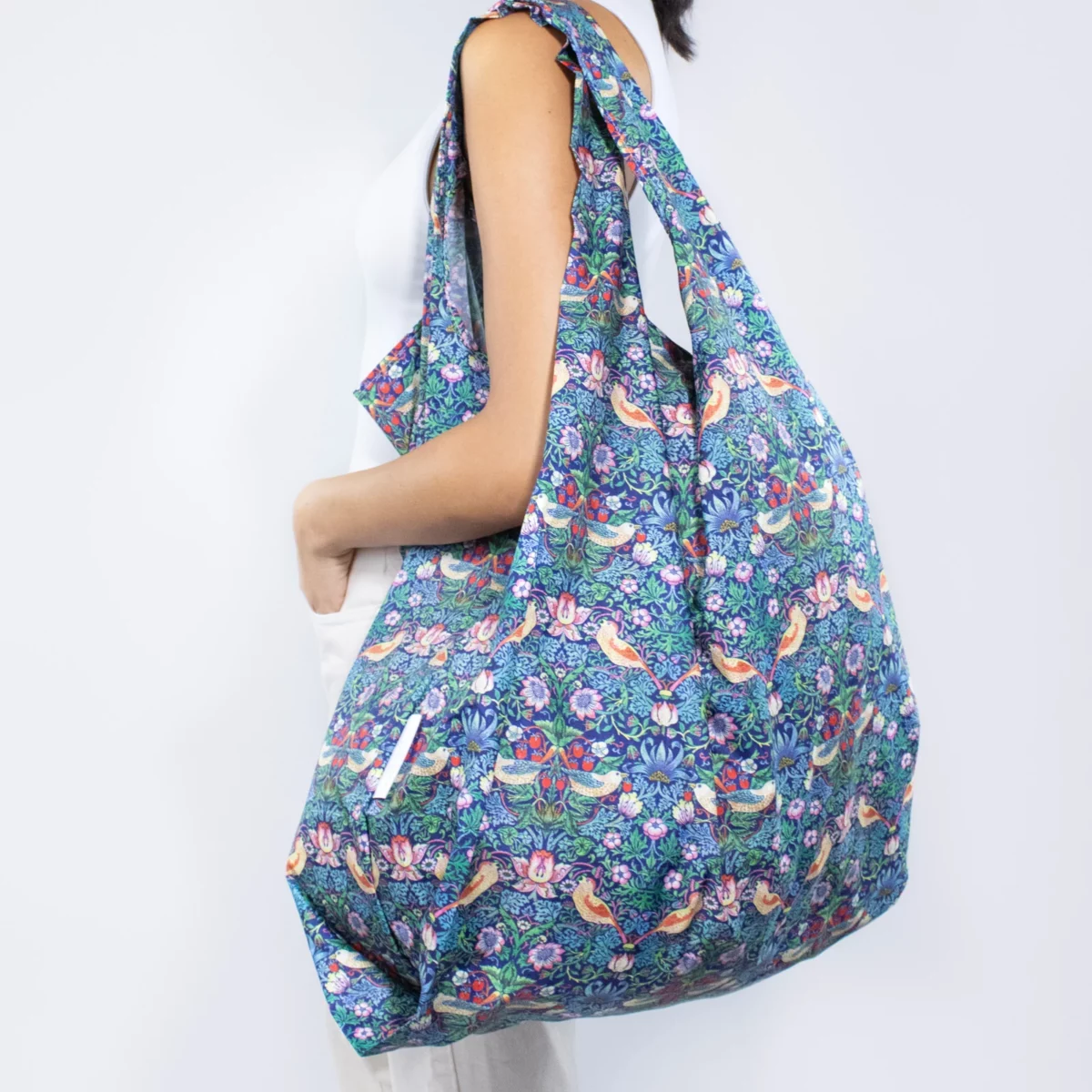 Kind Bag XL Bag WM Strawberry Thief, Detailansicht 13 | One Horizon