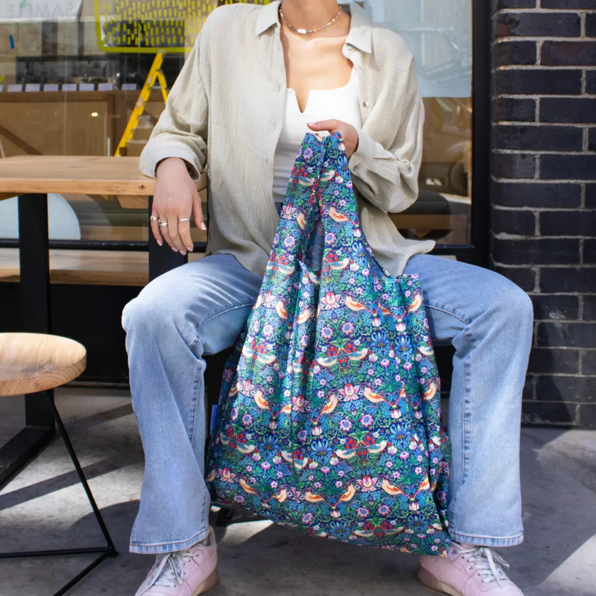 Kind Bag XL Bag WM Strawberry Thief, Detailansicht 15 | One Horizon