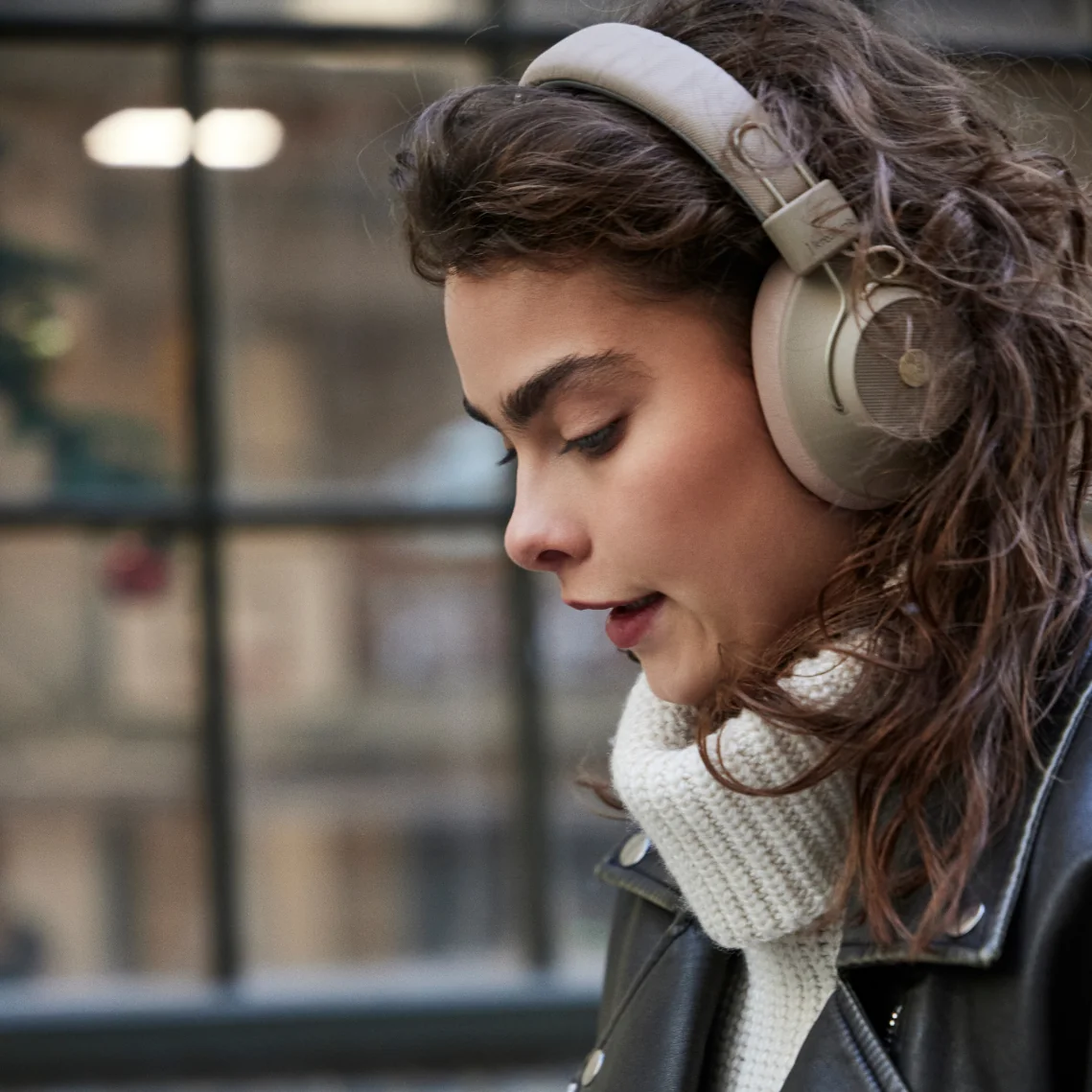 Kreafunk aBeat Qi Ivory Sand, Detailansicht 5 | One Horizon