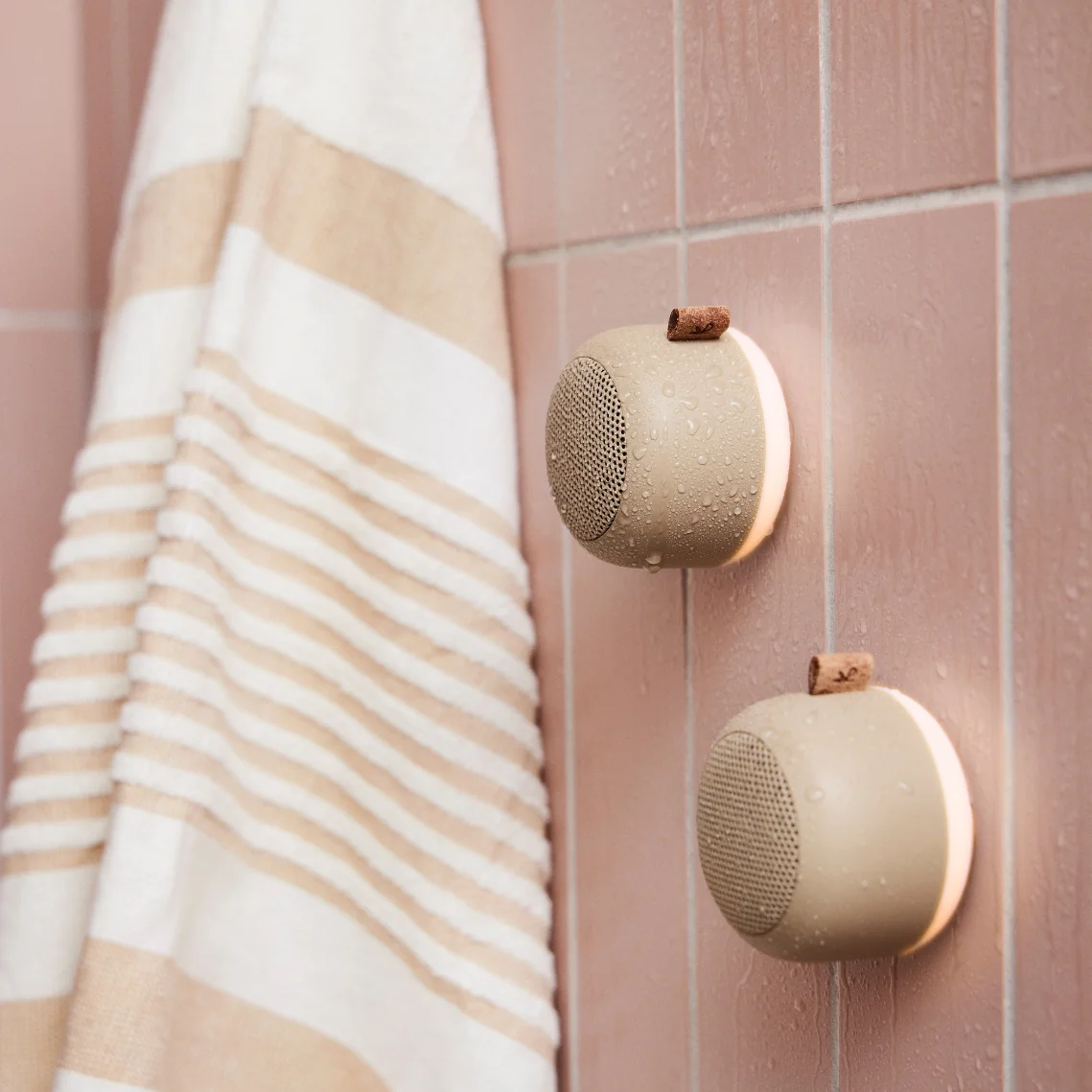 Kreafunk aLight Ivory Sand, Detailansicht 2 | One Horizon