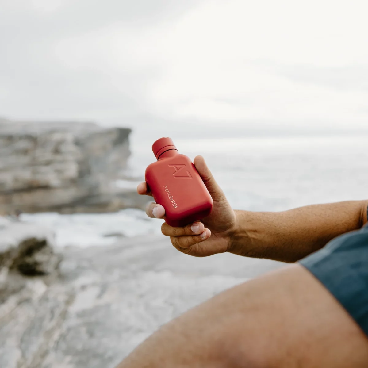 Memobottle Memobottle A7 Edelstahl Rot, Detailansicht 2 | One Horizon
