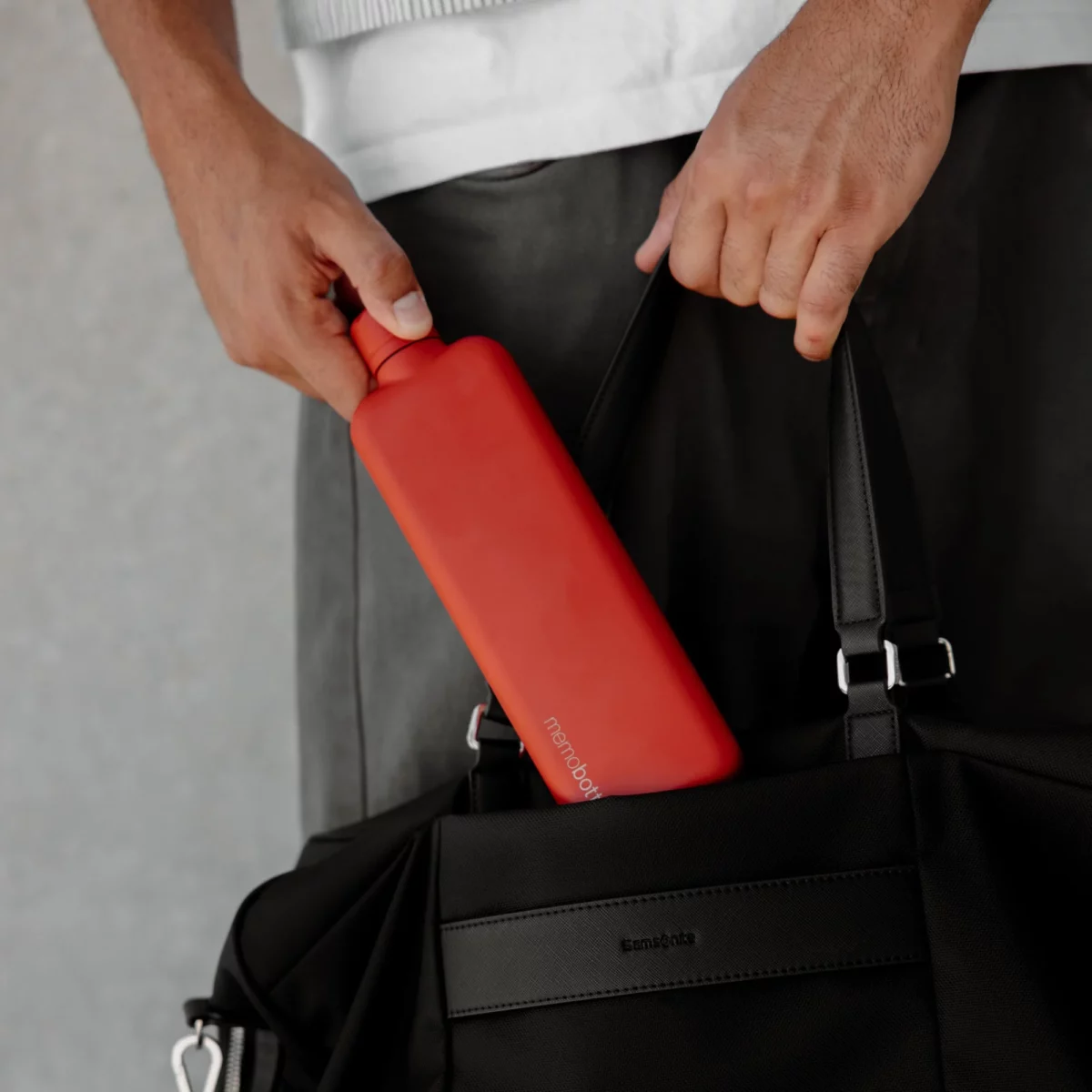 Memobottle Memobottle Slim Edelstahl Rot, Detailansicht 3 | One Horizon