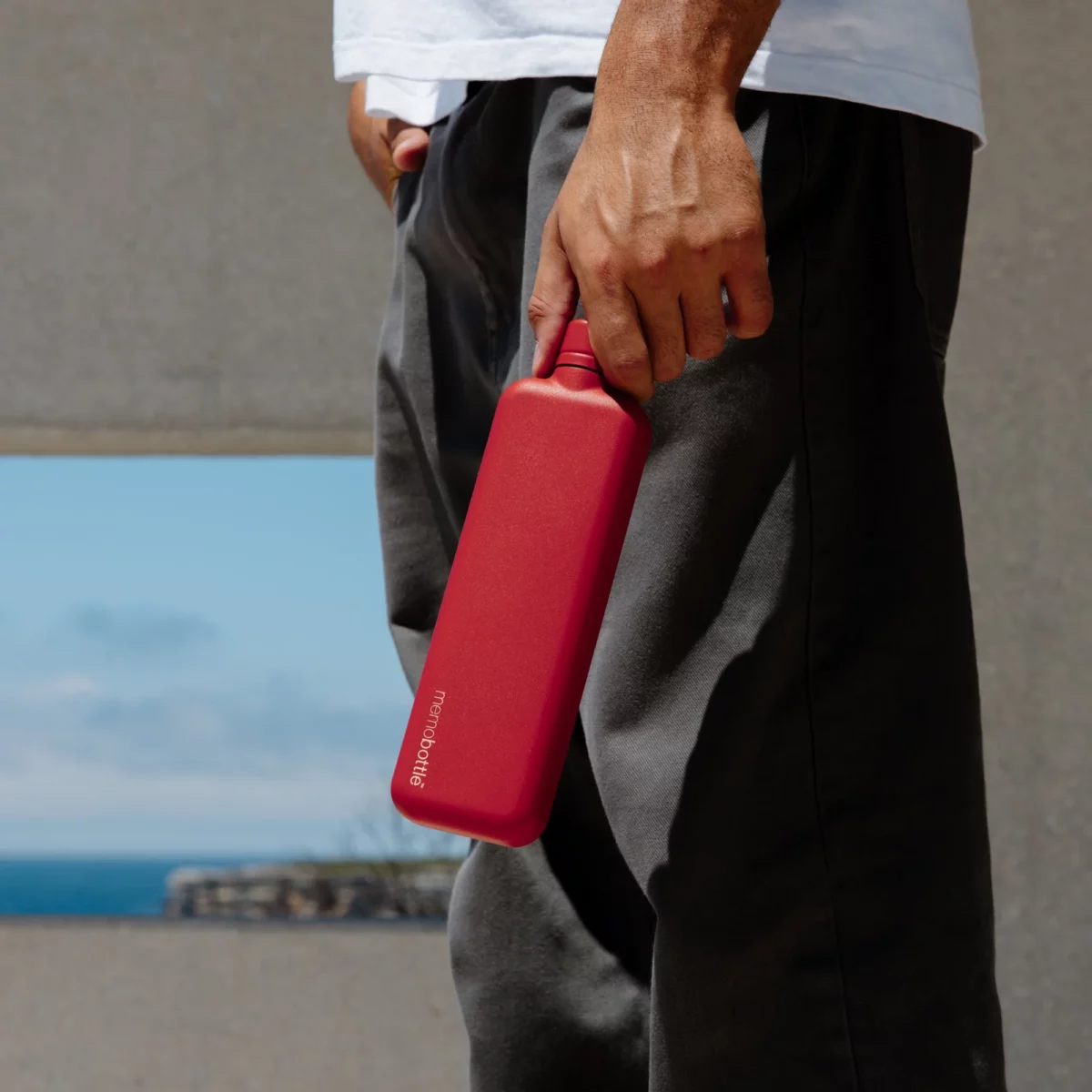 Memobottle Memobottle Slim Edelstahl Rot, Detailansicht 4 | One Horizon