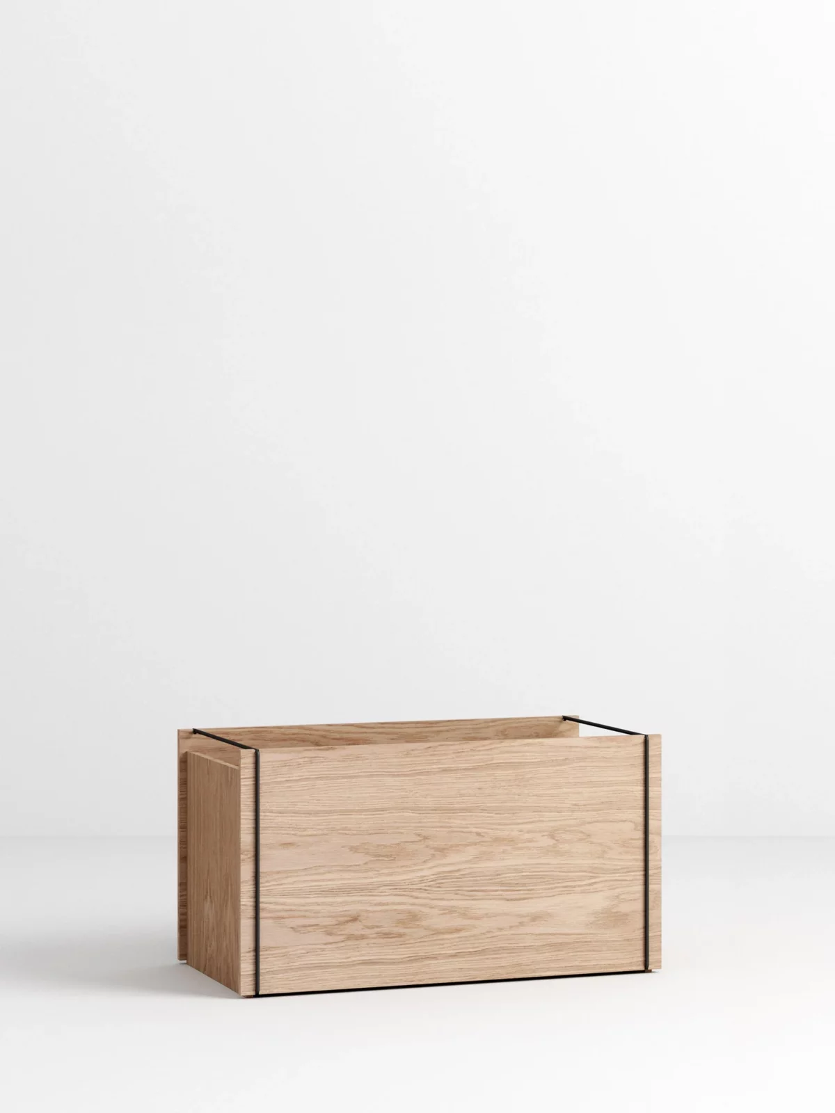 Moebe Storage Box Geräucherte Eiche / Schwarz, Detailansicht 2 | One Horizon