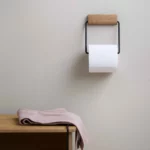 Moebe Toilettenpapierhalter Schwarz, Detailansicht 2 | One Horizon