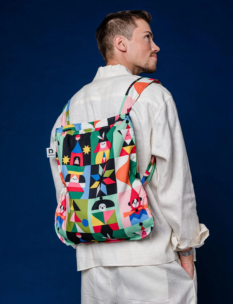 Notabag 2-in-1 Rucksack und Einkaufstasche – Artist Edition Judit Canela Playground, Detailansicht 4 | One Horizon