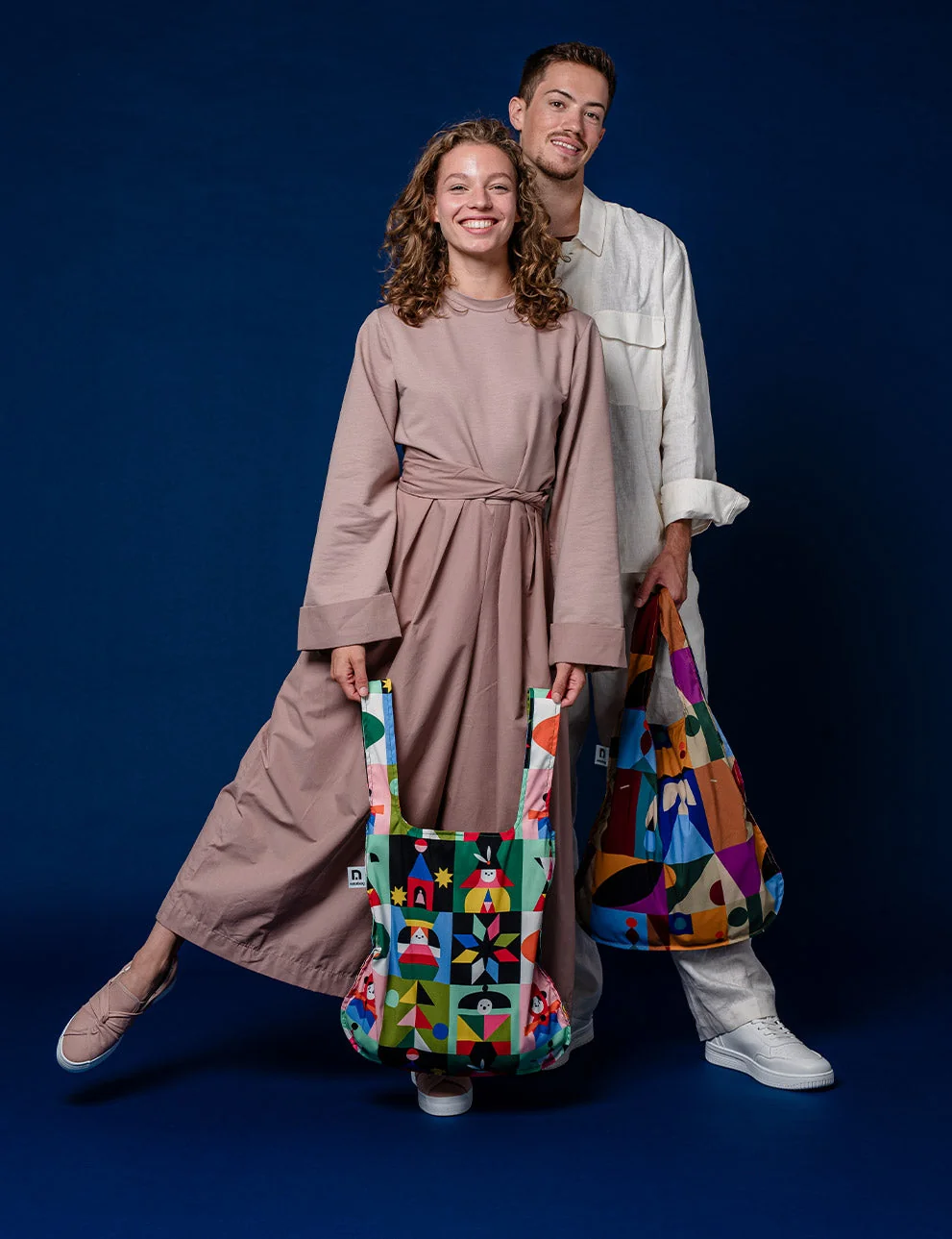 Notabag 2-in-1 Rucksack und Einkaufstasche – Artist Edition Judit Canela Playground, Detailansicht 6 | One Horizon