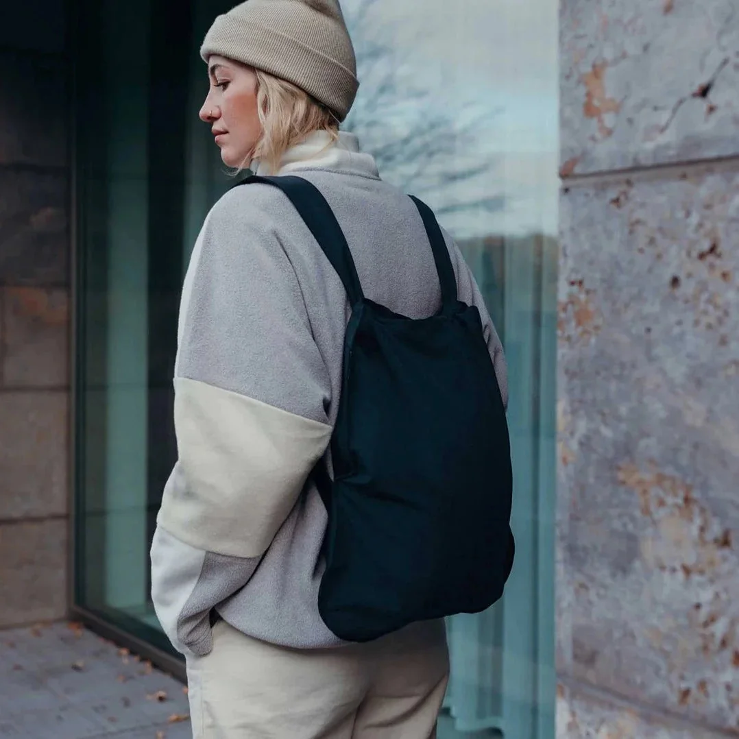 Notabag 2-in-1 Rucksack und Einkaufstasche – Uni Black, Detailansicht 9 | One Horizon