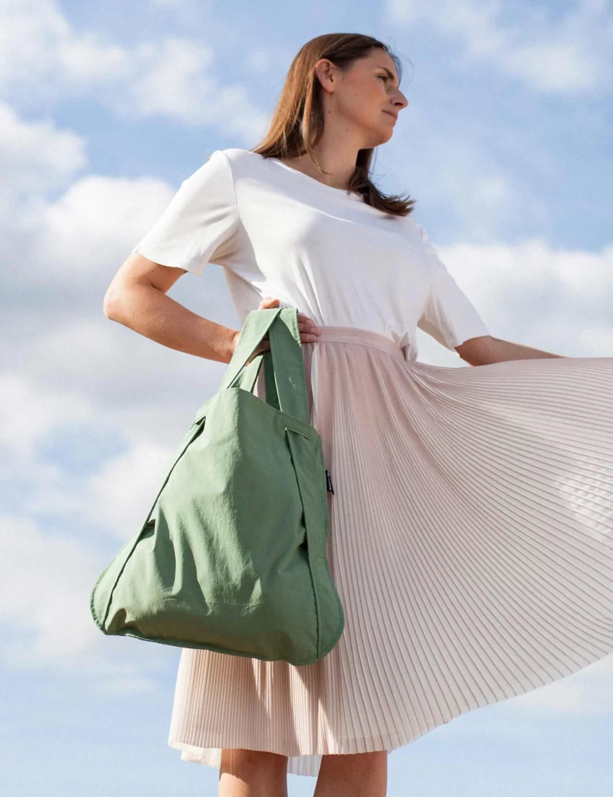Notabag 2-in-1 Rucksack und Einkaufstasche – Uni Olive, Detailansicht 2 | One Horizon