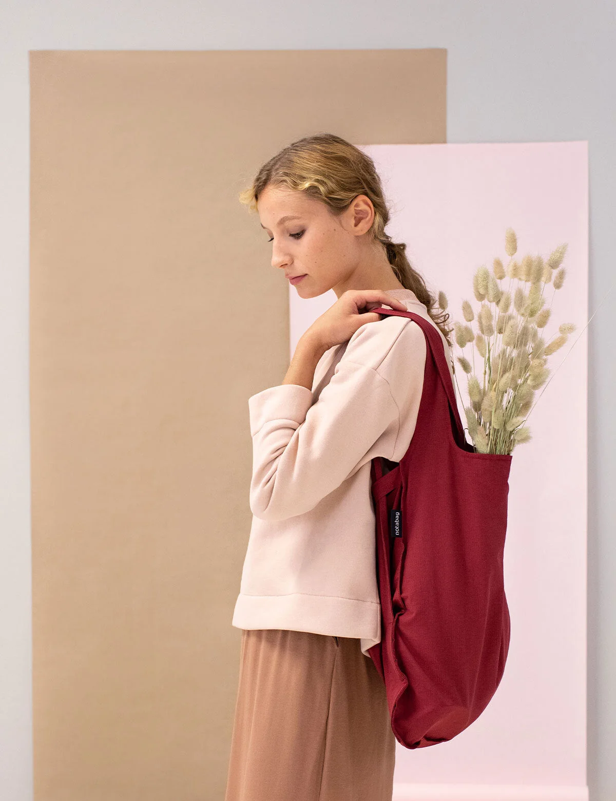 Notabag 2-in-1 Rucksack und Einkaufstasche – Uni Wine Red, Detailansicht 4 | One Horizon