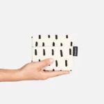 Notabag 2-in-1 Rucksack und Einkaufstasche – Muster & Dots Black Brush, Detailansicht 7 | One Horizon
