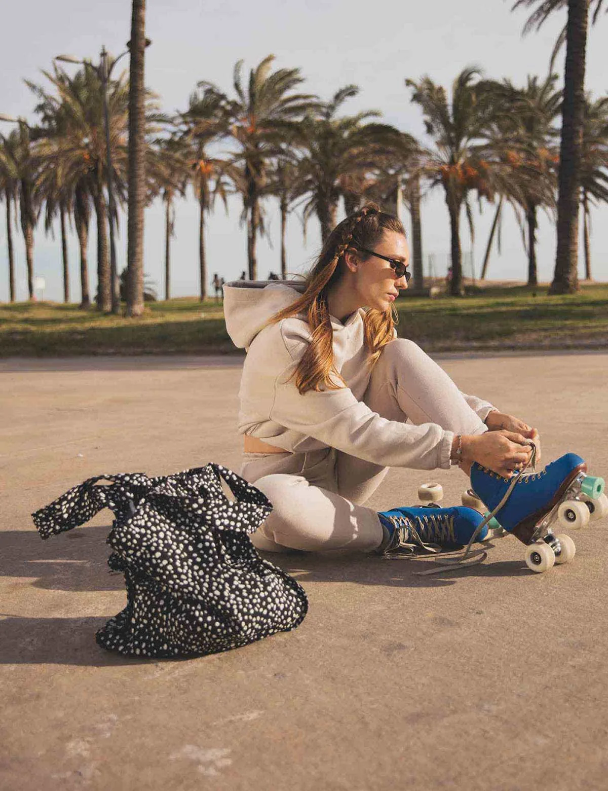Notabag 2-in-1 Rucksack und Einkaufstasche – Muster & Dots Black Sprinkle, Detailansicht 4 | One Horizon