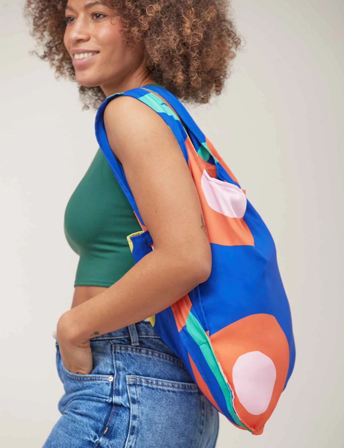 Notabag 2-in-1 Rucksack und Einkaufstasche – Muster & Dots Blossom, Detailansicht 2 | One Horizon