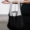 Notabag 2-in-1 Rucksack und Einkaufstasche – Muster & Dots Schwarz & Grau, Detailansicht 4 | One Horizon