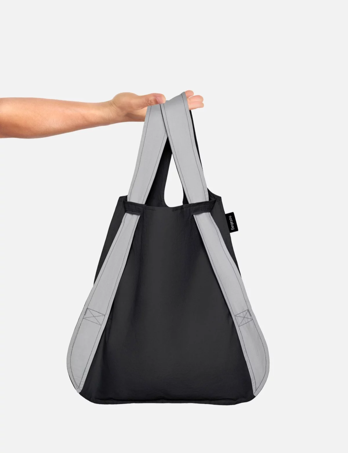 Notabag 2-in-1 Rucksack und Einkaufstasche – Muster & Dots Schwarz & Grau, Detailansicht 5 | One Horizon