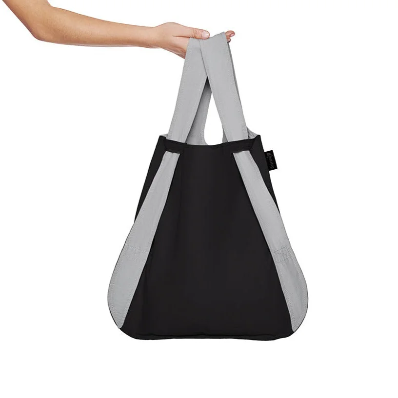 Notabag 2-in-1 Rucksack und Einkaufstasche – Muster & Dots Schwarz & Grau, Detailansicht 7 | One Horizon