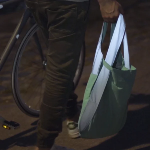 2-in-1 Backpack and Shopping Bag – Reflective - Reflective Mint