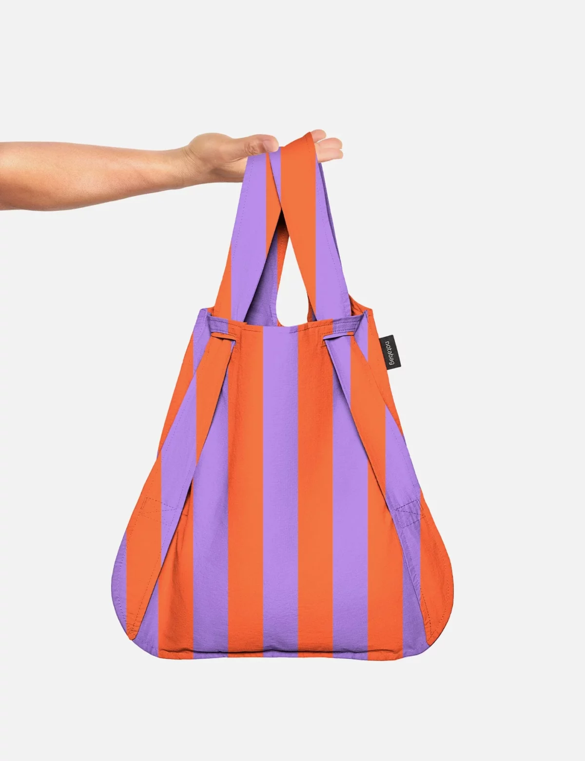 Sac à dos et sac de courses 2-en-1 Notabag – Rayures et dégradé de rayures rouge-violet, vue détaillée 5 | One Horizon
