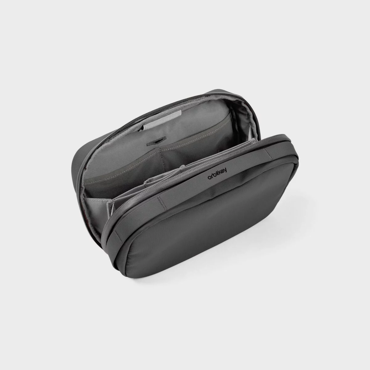 Orbitkey Orbitkey 2-in-1 Tech Pouch Graphit, Detailansicht 2 | One Horizon
