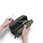 Orbitkey Orbitkey 2-in-1 Tech Pouch Olive, Detailansicht 10 | One Horizon