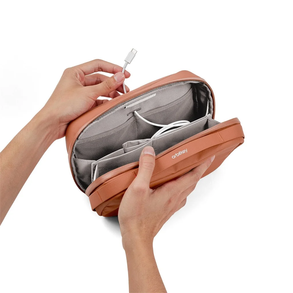 Orbitkey Orbitkey 2-in-1 Tech Pouch Pink, Detailansicht 3 | One Horizon