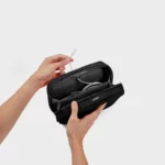 Orbitkey Orbitkey 2-in-1 Tech Pouch Schwarz, Detailansicht 3 | One Horizon