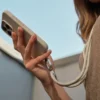 Orbitkey Orbitkey Crossbody Phone Strap Daisy Duck, Detailansicht 8 | One Horizon
