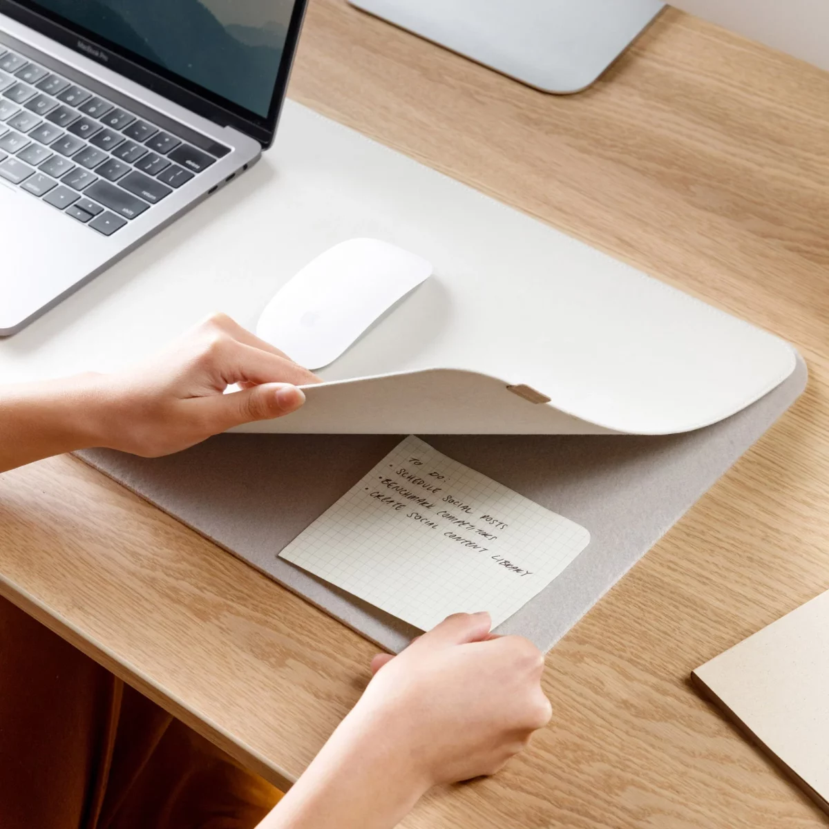 Orbitkey Orbitkey Desk Mat Slim Stone, Detailansicht 6 | One Horizon