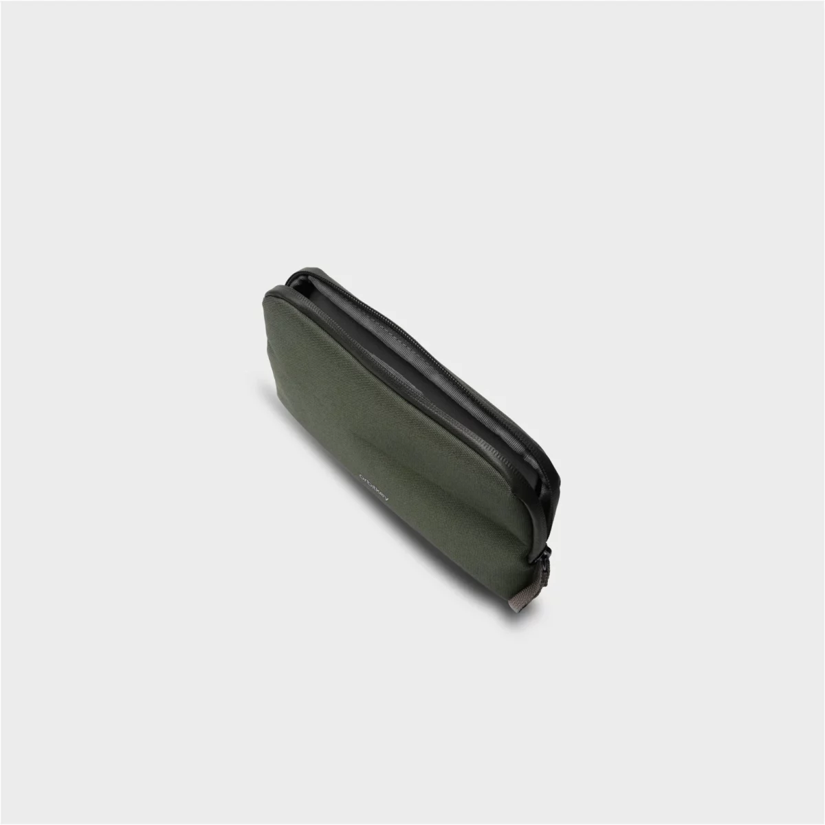 Orbitkey Orbitkey Desk Pouch Olive, Detailansicht 3 | One Horizon