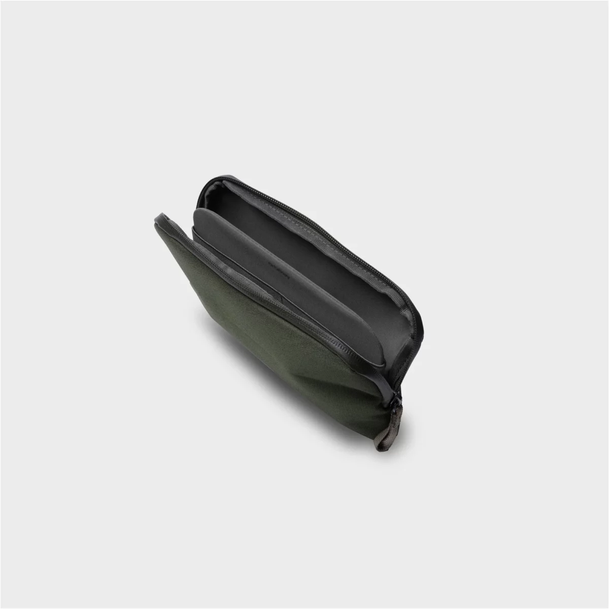 Orbitkey Orbitkey Desk Pouch Olive, Detailansicht 4 | One Horizon