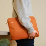 Orbitkey Essentials Laptop Sleeve 16" Terracotta, Detailansicht 2 | One Horizon