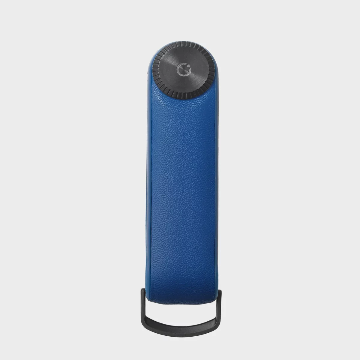 Vorderseite des Orbitkey Key Organiser Tracker in Cobalt, geschlossen mit Edelstahl-Verschluss und D-Ring