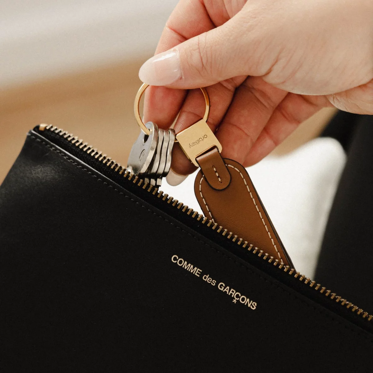 Orbitkey Orbitkey Loop Keychain Caramel, Detailansicht 3 | One Horizon