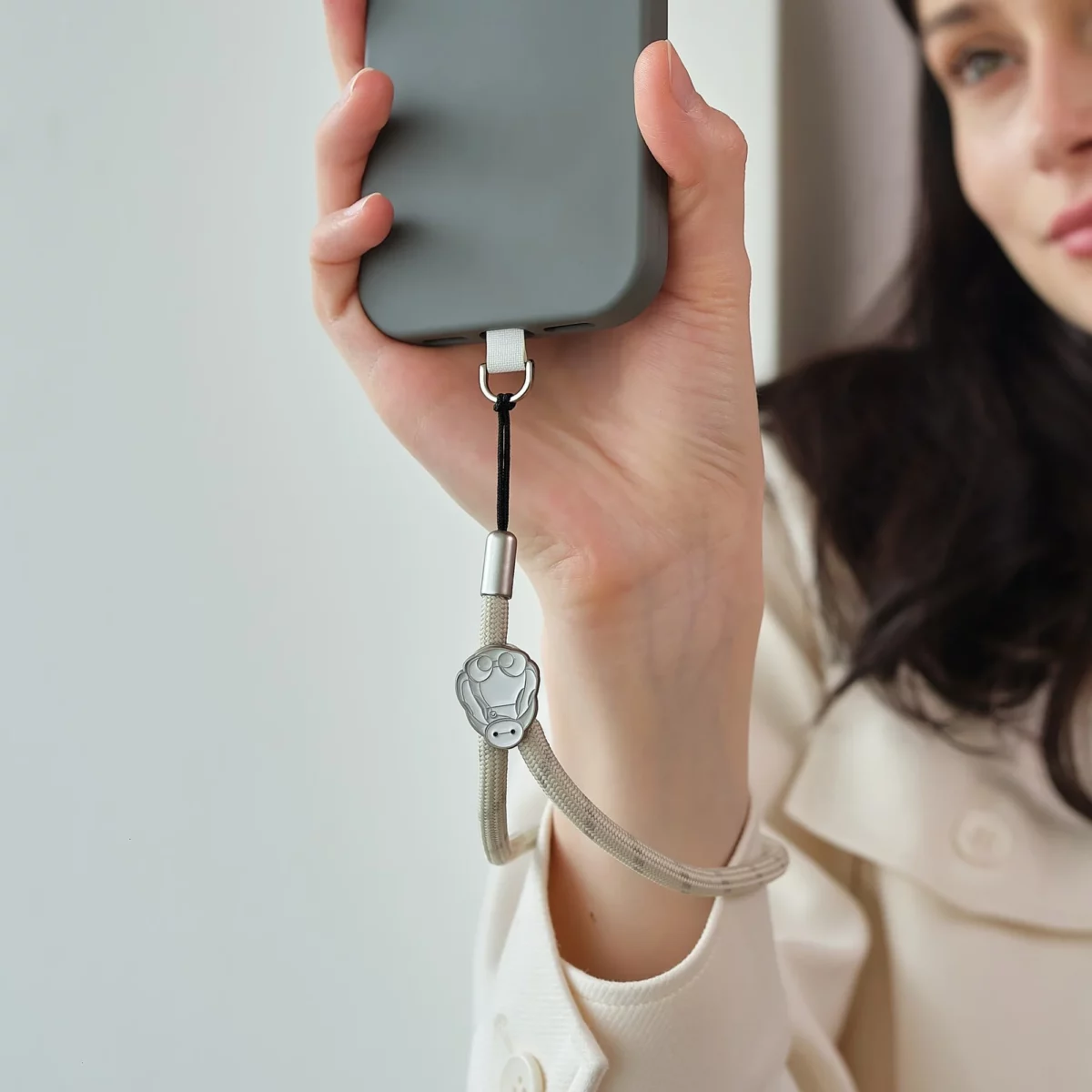 Orbitkey Phone Wrist Strap Baymax, Detailansicht 4 | One Horizon