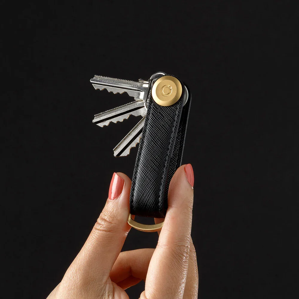 Orbitkey Orbitkey Schlüsselorganisator Saffiano Lakritze Schwarz, Detailansicht 3 | One Horizon