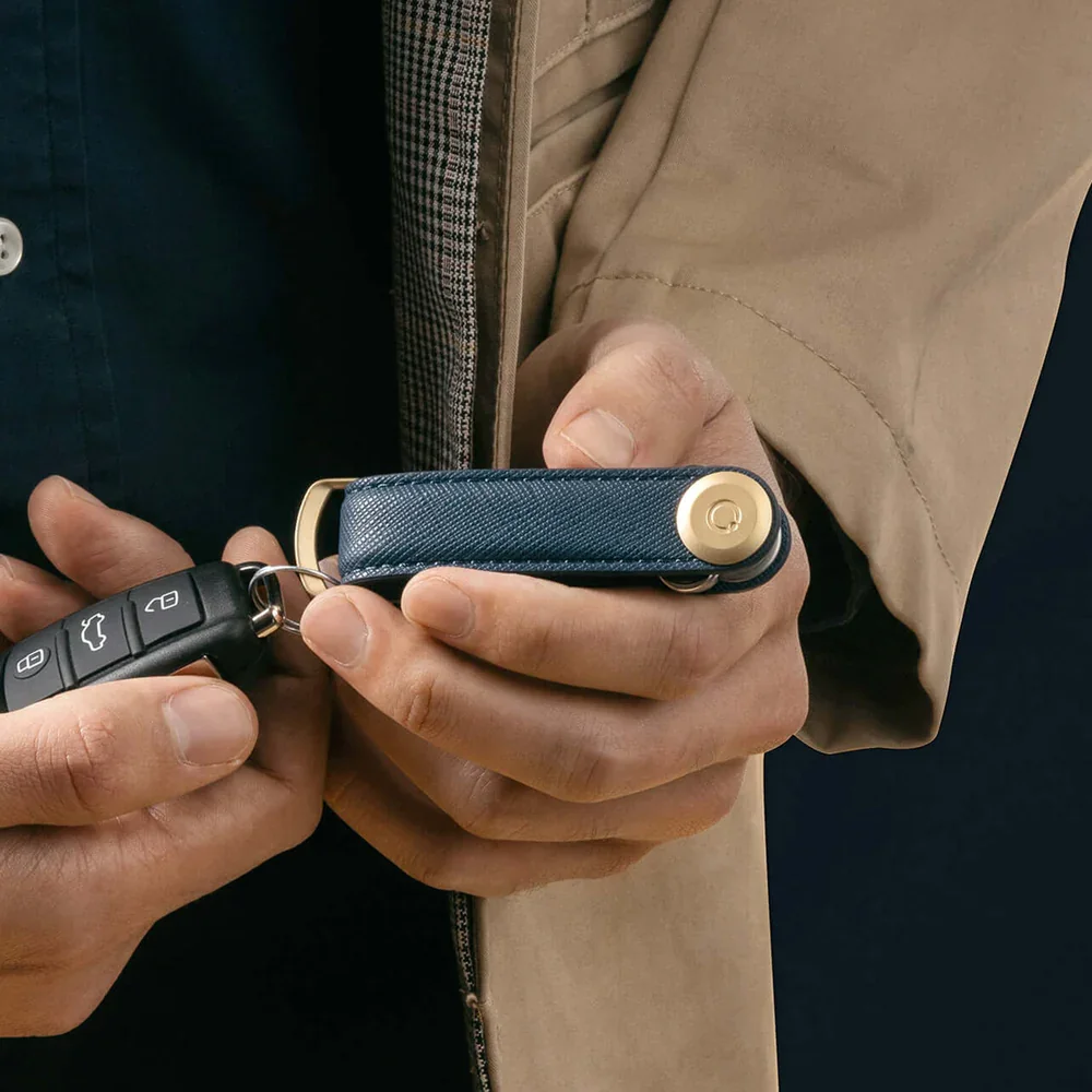Orbitkey Orbitkey Schlüsselorganisator Saffiano Lakritze Schwarz, Detailansicht 8 | One Horizon