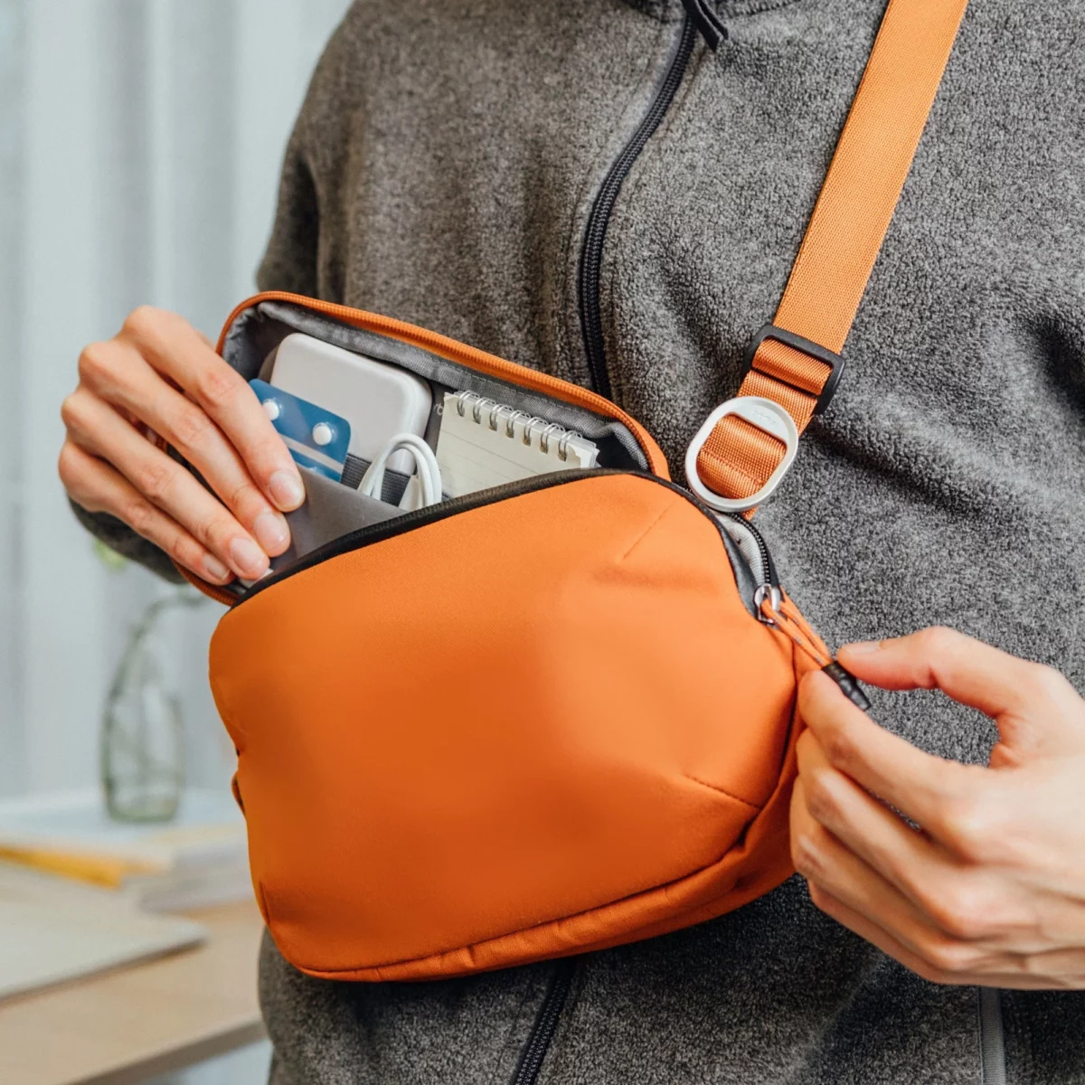Orbitkey Urban Sling Mini