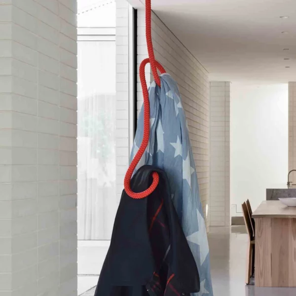 Rope coat rack