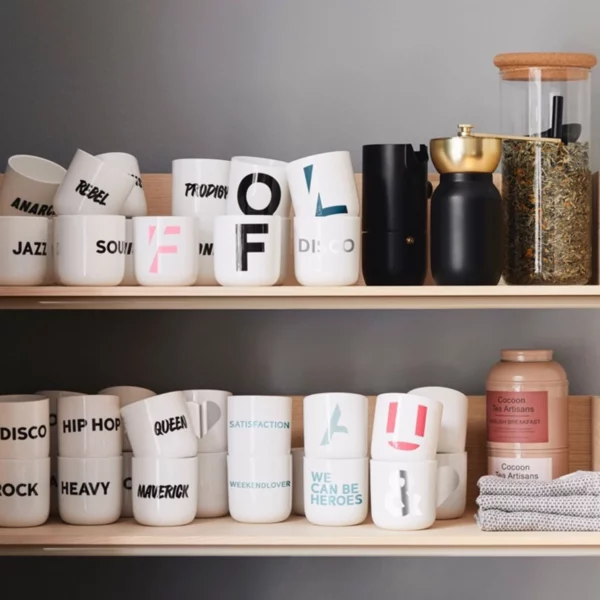 Mug PLTY Typo « Visionary », vue détaillée 2 | One Horizon