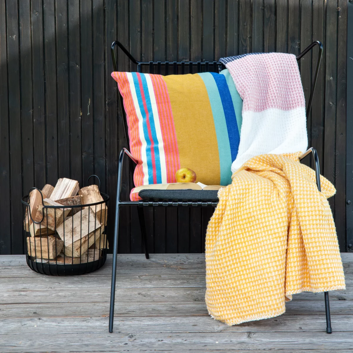 Remember Cotton Pillow "Belize," Close-up 2 | One Horizon