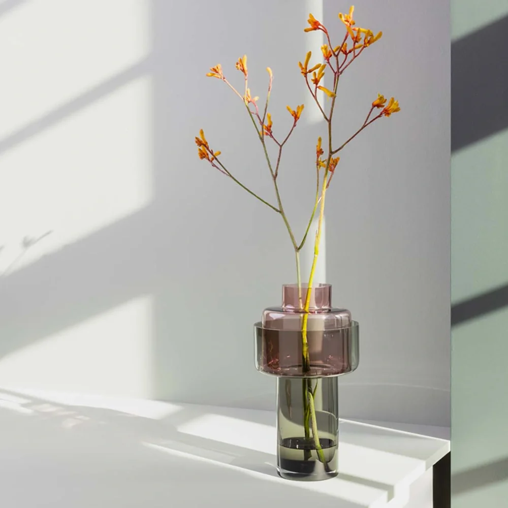 Aura glass vase