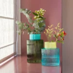 Vase en verre Remember Groove Green L, vue détaillée 2 | One Horizon