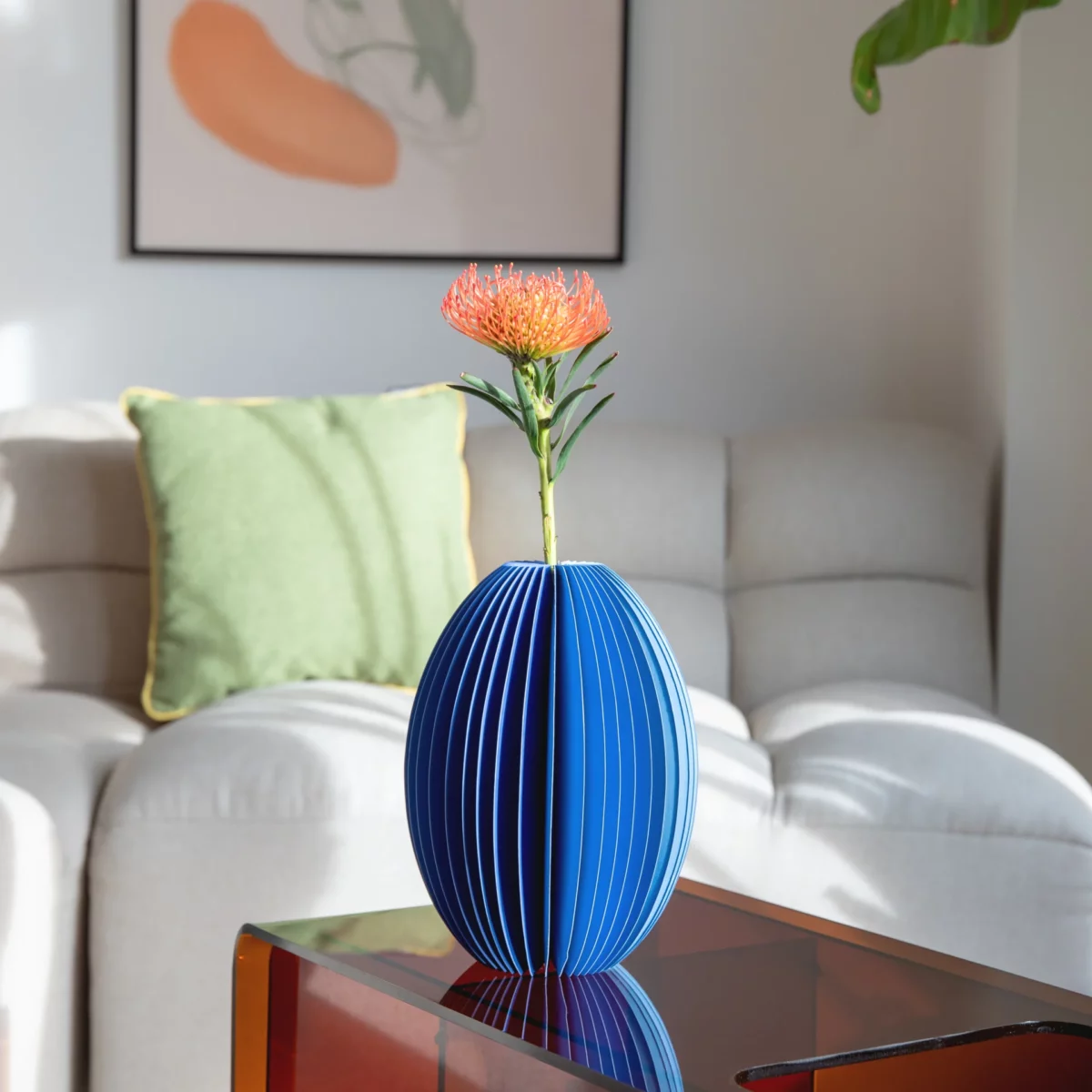 Vase en papier Remember Yuki Blue M, vue détaillée 2 | One Horizon