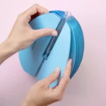 Vase en papier Remember Yuki Blue M, vue détaillée 4 | One Horizon