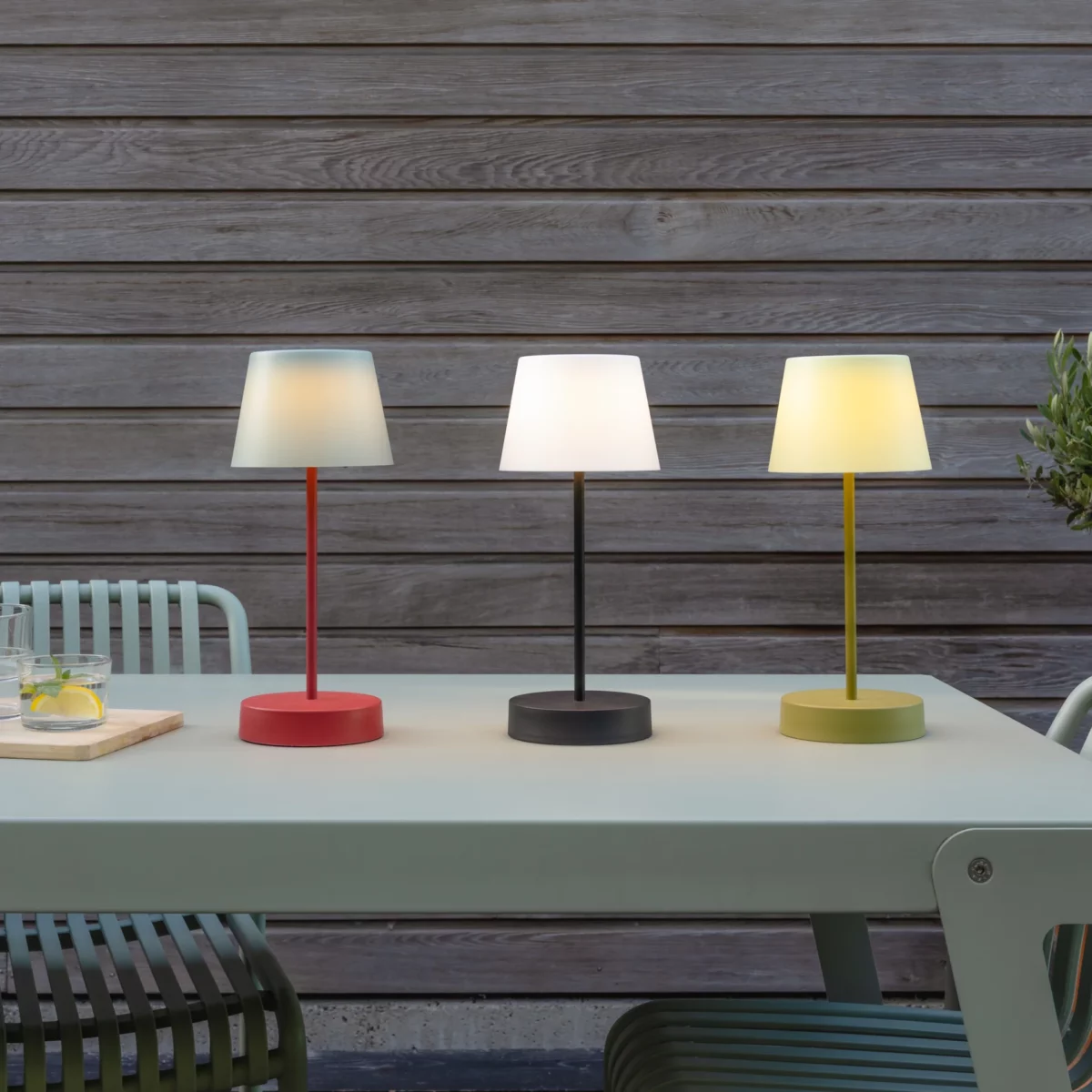 Remember Oscar Pure Table Lamp, Detail View 9 | One Horizon