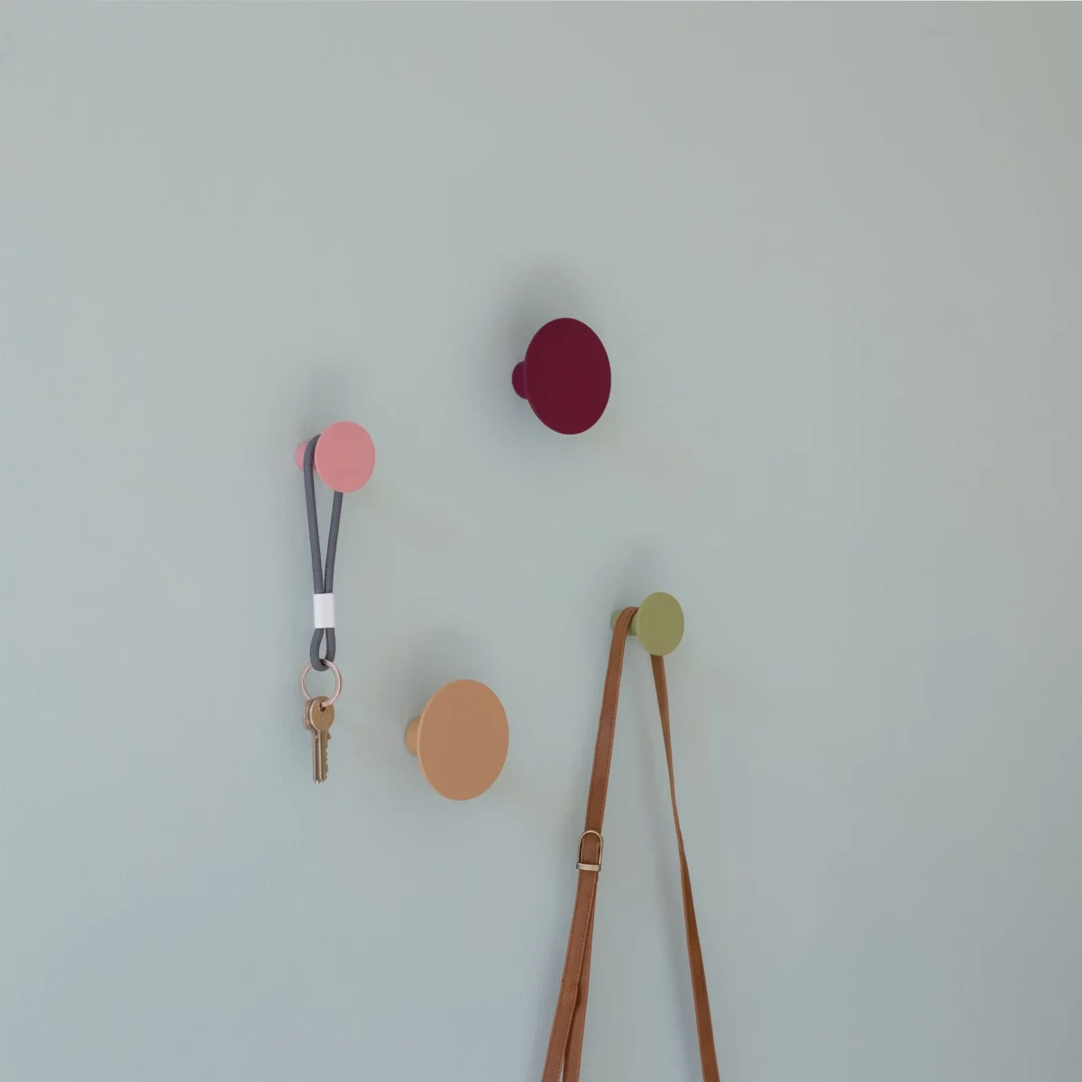Lot de 4 crochets muraux