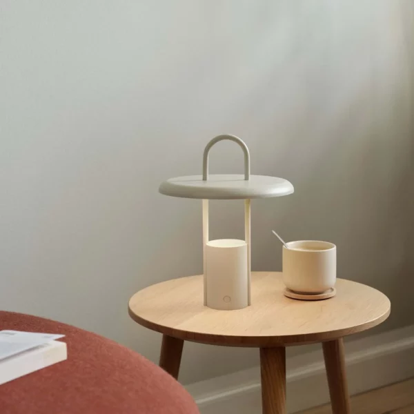 Stelton Pier Tischleuchte Stone, Detailansicht 2 | One Horizon