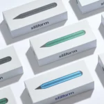 Stilform AEON Nano Bleistift Aluminium Moss Green Eternal-Spitze, Detailansicht 2 | One Horizon
