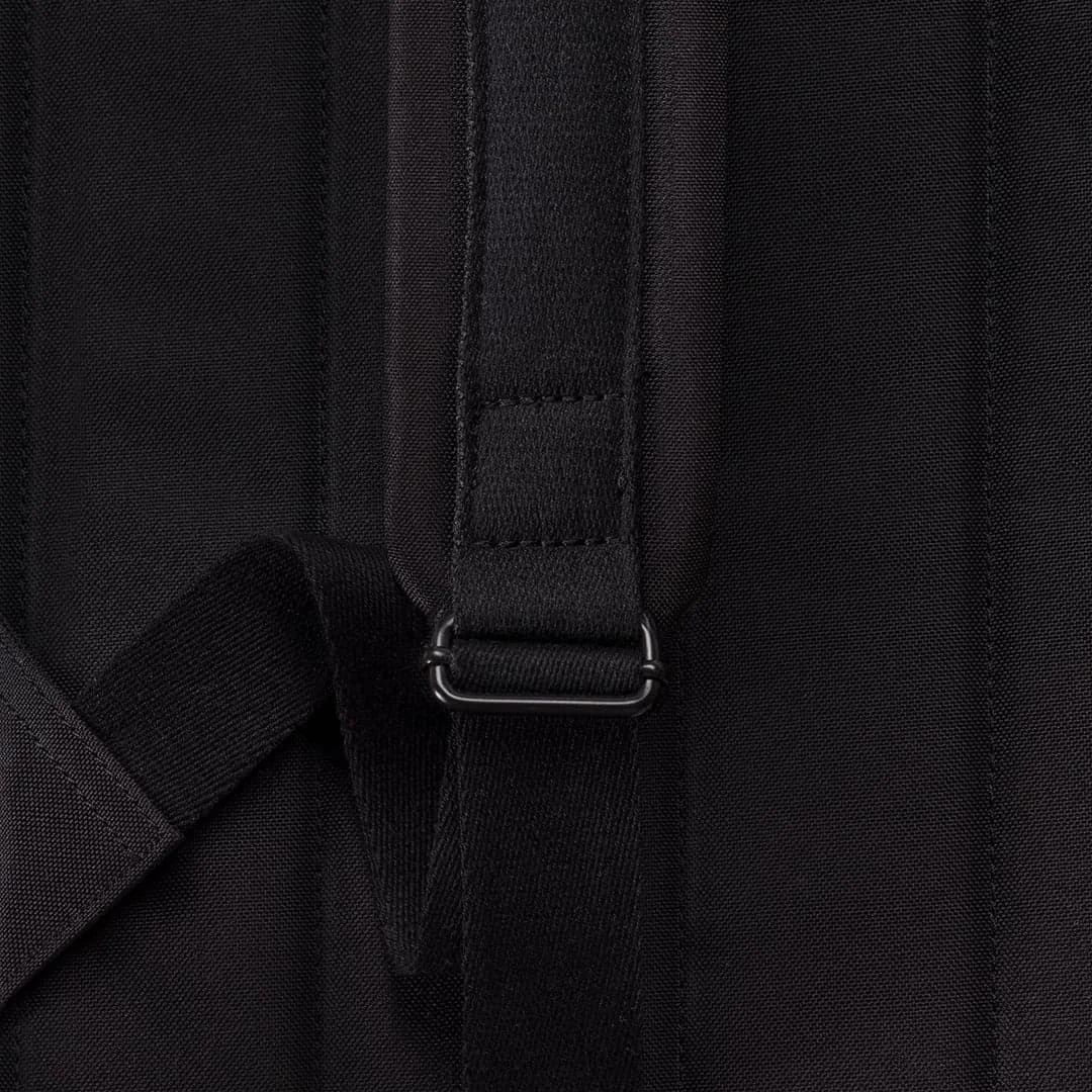 Ucon Acrobatics Hajo Medium Rucksack Asphalt, Detailansicht 13 | One Horizon